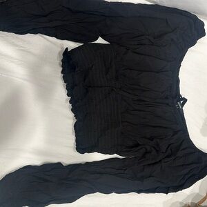 Black long sleeve crop top